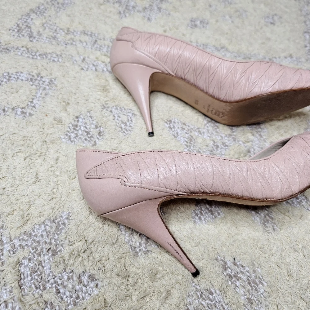 VTG Via Spiga Ruched Leather Pumps
